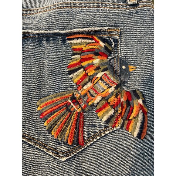 Driftwood Vintage-Style Denim Shorts With Embroidered Bird Patch & Fringe Detail - Picture 7 of 9